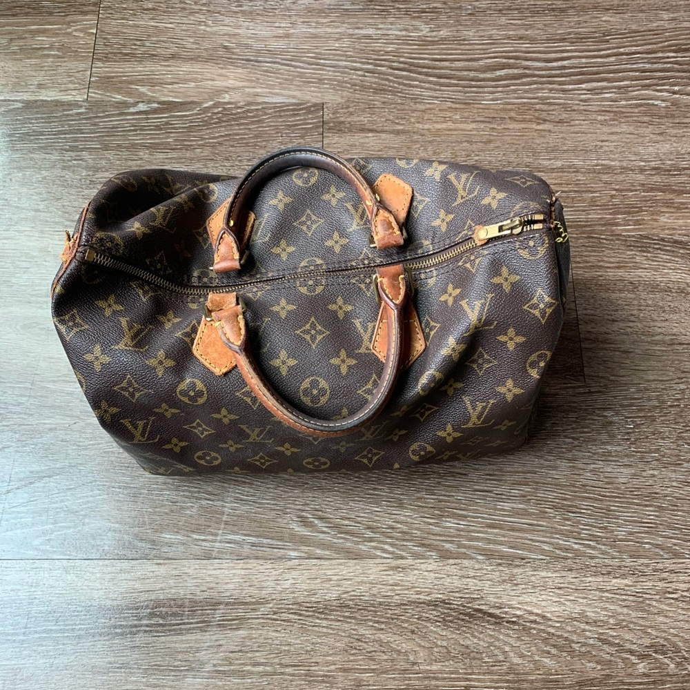 Authentic Louis Vuitton Speedy 35